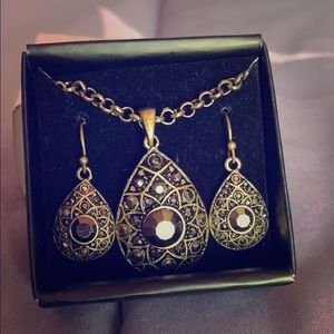 Stars Pendant Necklace and Earring gift set